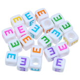 Koraliki modułowe literki alfabet litera E / akrylowe / mix / 6x6mm / 20szt