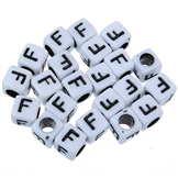 Koraliki litera F modułowe / akrylowe / biały / 6x6mm / 100szt