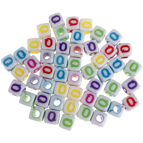 Koraliki litera Q 100szt / akrylowe / multikolor / 5x5mm / 100szt-11687