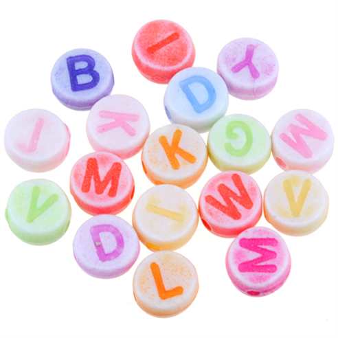 MIX koraliki kółeczka literki alfabet / akrylowe / 7x4mm / 14,5g / 100szt-12643