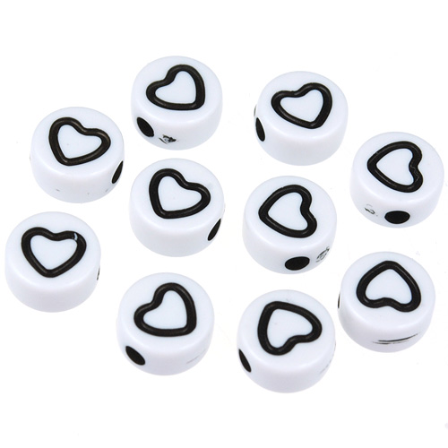 Koraliki pastylki z sercem okrągłe / akrylowe / białe / 7x3.5mm / 6,4g / 50szt-12671