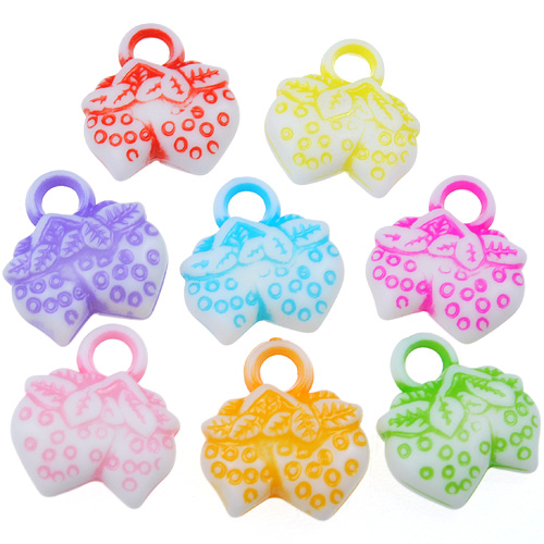 Miks zawieszki koraliki truskawki truskawka / akrylowe / 15x16mm / 20szt-12794