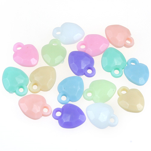Miks zawieszka fasetowane serce / akrylowa / 13x10x4mm / 50szt-12954