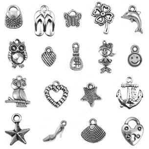 Miks zawieszki akrylowe charms 10szt-12560