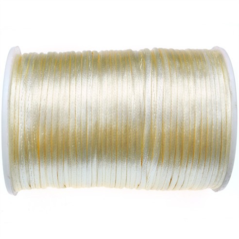 Sznurek satynowy z połyskiem 2.5mm / ecru / 10m-9381