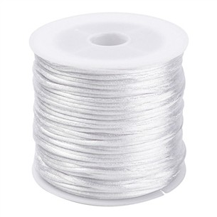 Sznurek satynowy nylonowy jubilerski topliwy 1mm biały rolka 30m 1szt-13558