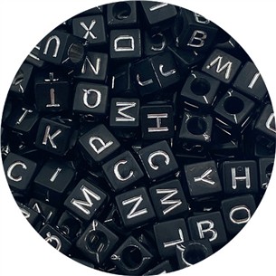 MIX koraliki kostki literki akrylowe czarne 6x6mm 16,6g 100szt-12432