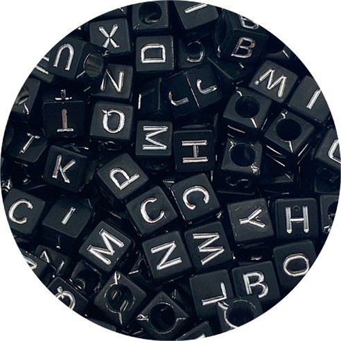 MIX koraliki kostki literki akrylowe czarne 6x6mm 16,6g 100szt-12432
